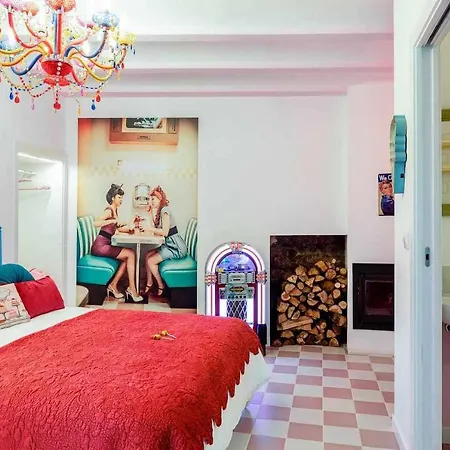 Aparthotel La Anos 50 La Casa Barbie, Banera Y Chimenea De Lena