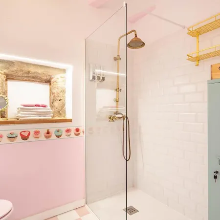 La Anos 50 La Casa Barbie, Banera Y Chimenea De Lena Corcubión