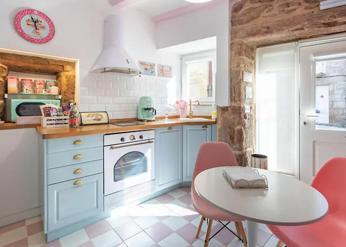 La Anos 50. La Casa Barbie. Banera, Chimenea