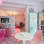 La Anos 50. La Casa Barbie. Banera, Chimenea מלון דירות Corcubión