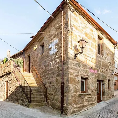 La Anos 50. La Casa Barbie. Banera, Chimenea