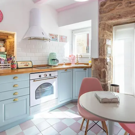 La Anos 50. La Casa Barbie. Banera, Chimenea